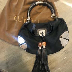 Black used Gucci shoulder bag